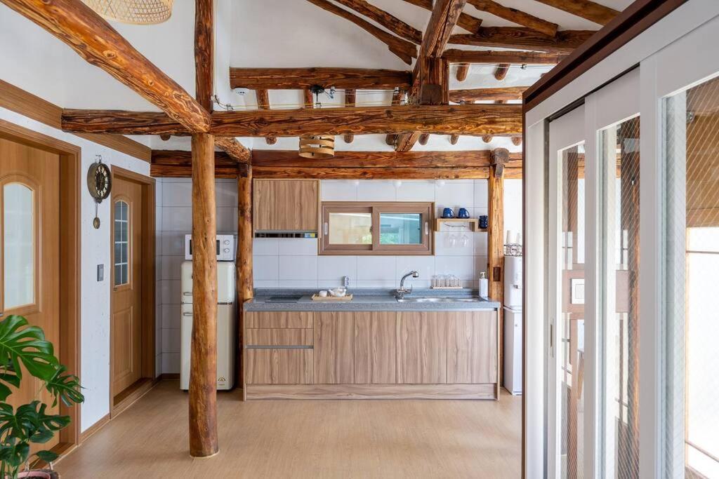 Hanokstay Haru Jeonju Ngoại thất bức ảnh